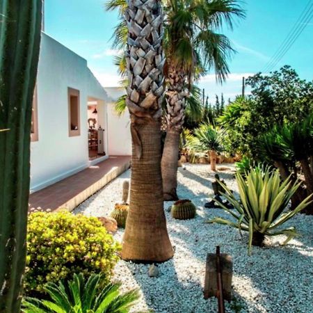 San José Ideally Located Villa With Pool A Short Drive From Ibiza Town And The Beach المظهر الخارجي الصورة